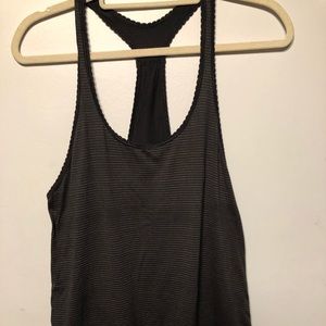 Lululemon racing back tank M/L black Asis